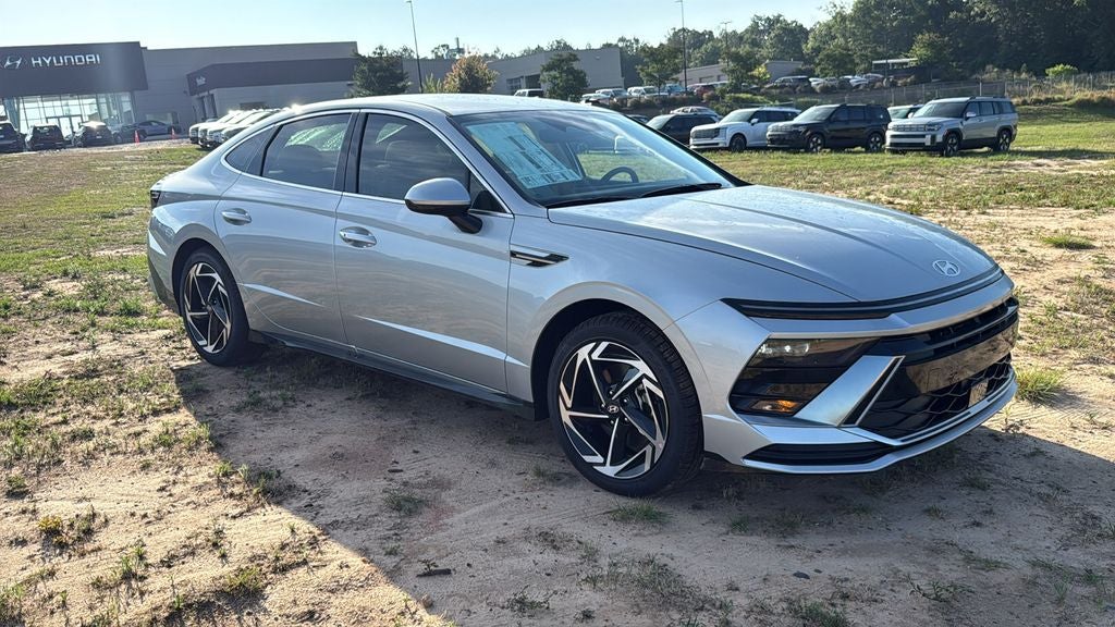 2026 Hyundai SONATA SEL Sport in Aero Silver — front three-quarter view